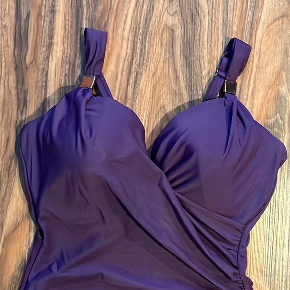 NWOT Miraclesuit Razzel Dazzle Siren One piece - Picture 4 of 15
